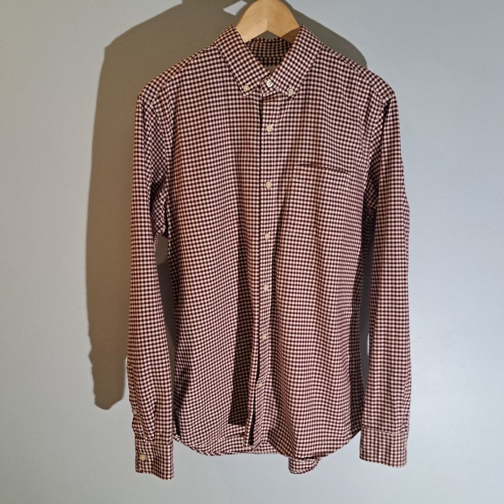 GAP Men's Medium Standard Fit Long Sleeve Heavy Weight Oxford 100% Cotton